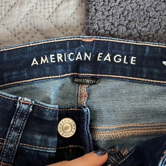 American Eagle Stretchy Jegging Crop. - Picture 2 of 5